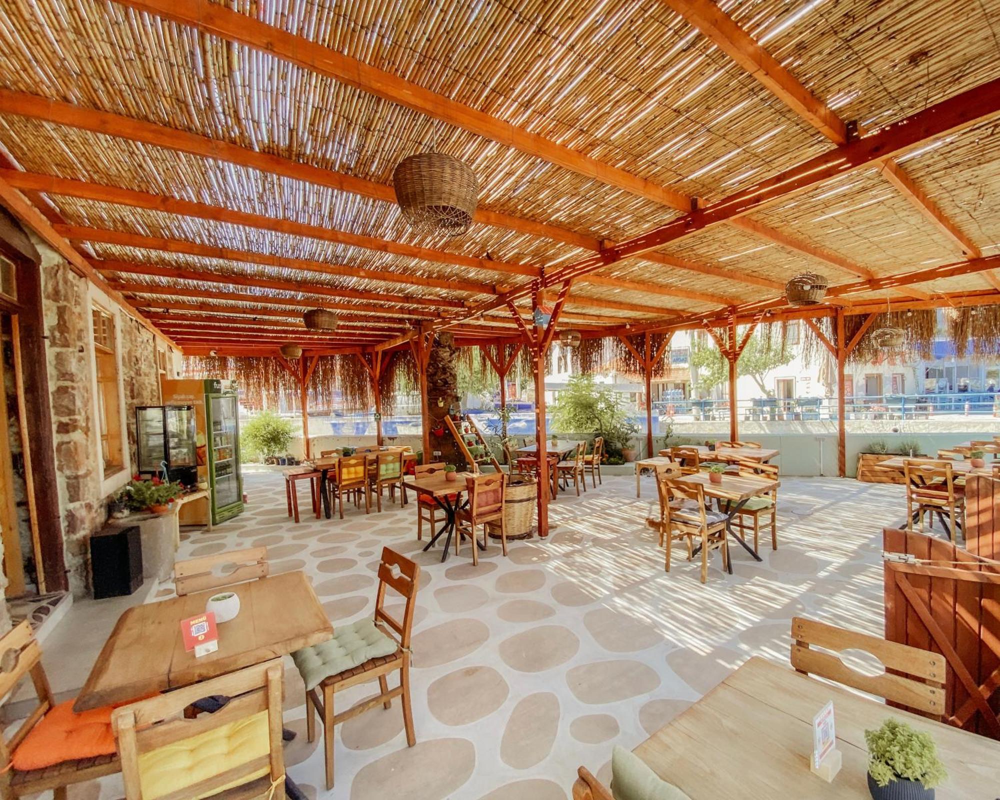 Cesme Puerhayal Pansiyon Bagian luar foto