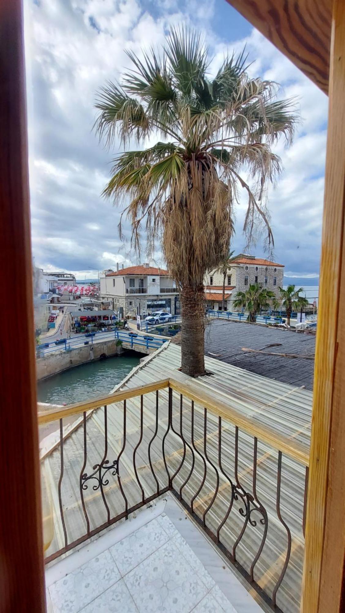 Cesme Puerhayal Pansiyon Bagian luar foto
