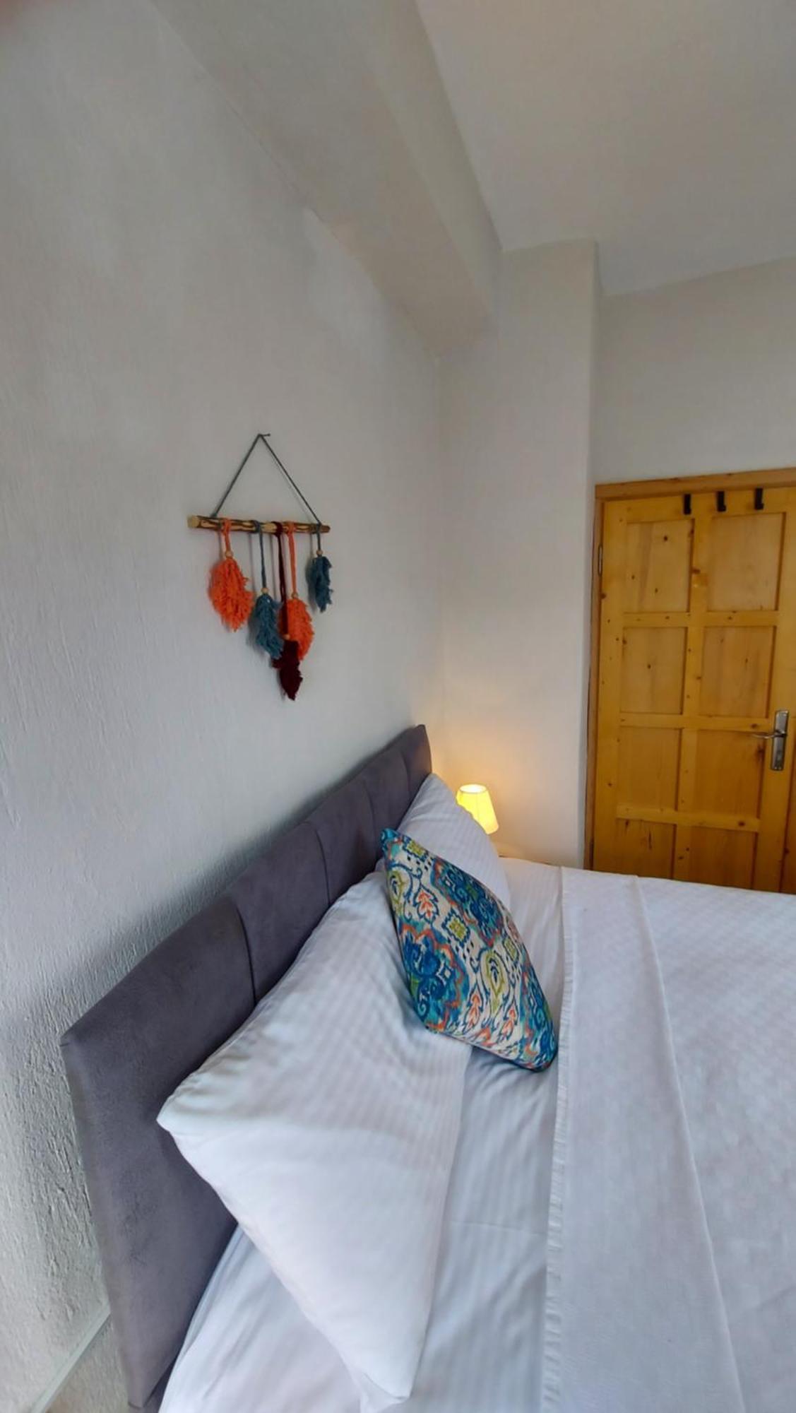 Cesme Puerhayal Pansiyon Bagian luar foto