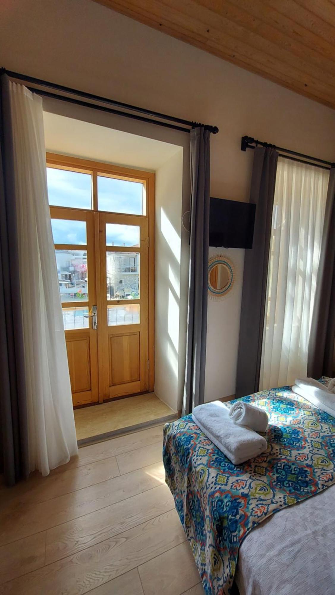 Cesme Puerhayal Pansiyon Bagian luar foto