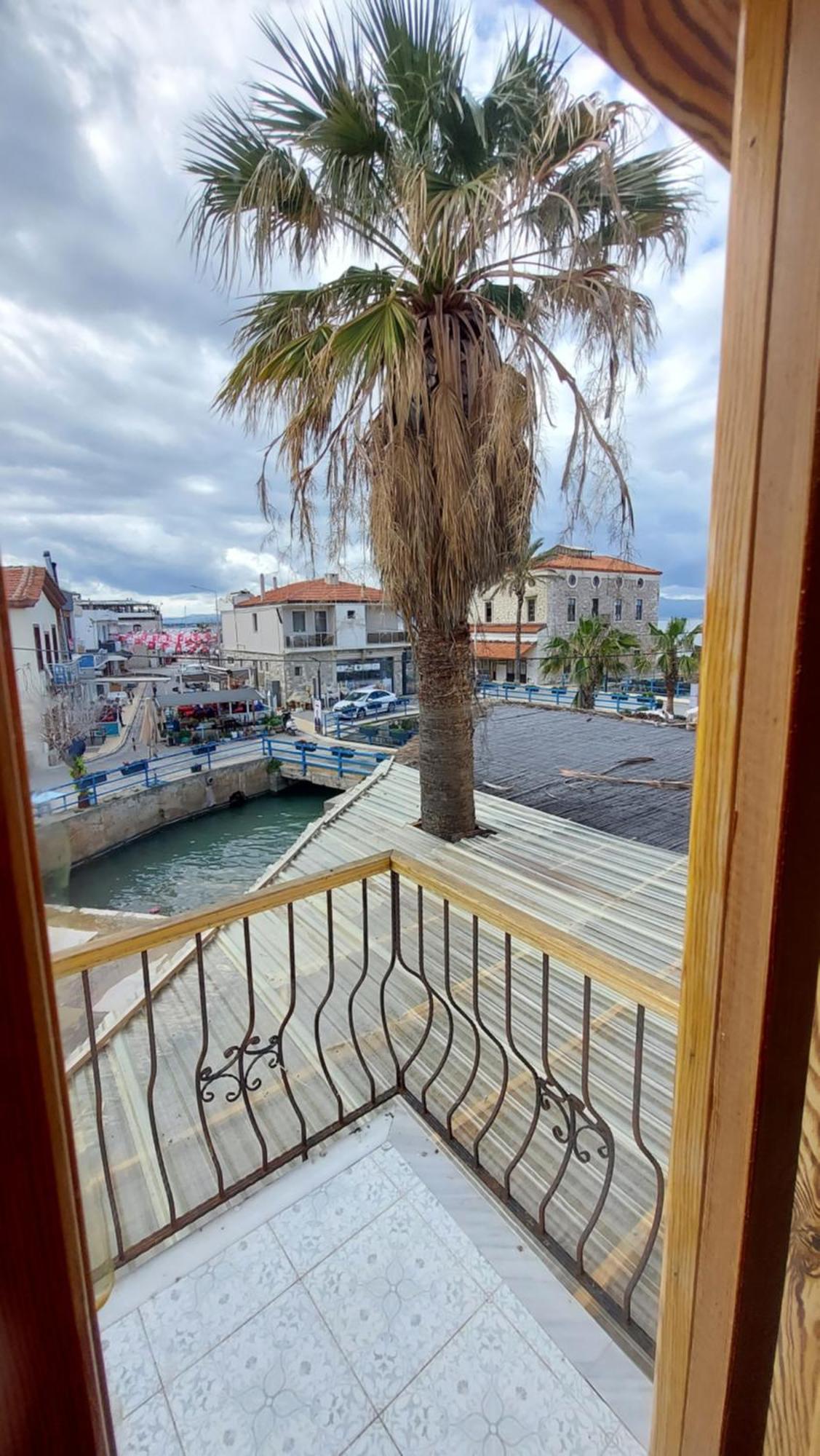 Cesme Puerhayal Pansiyon Bagian luar foto